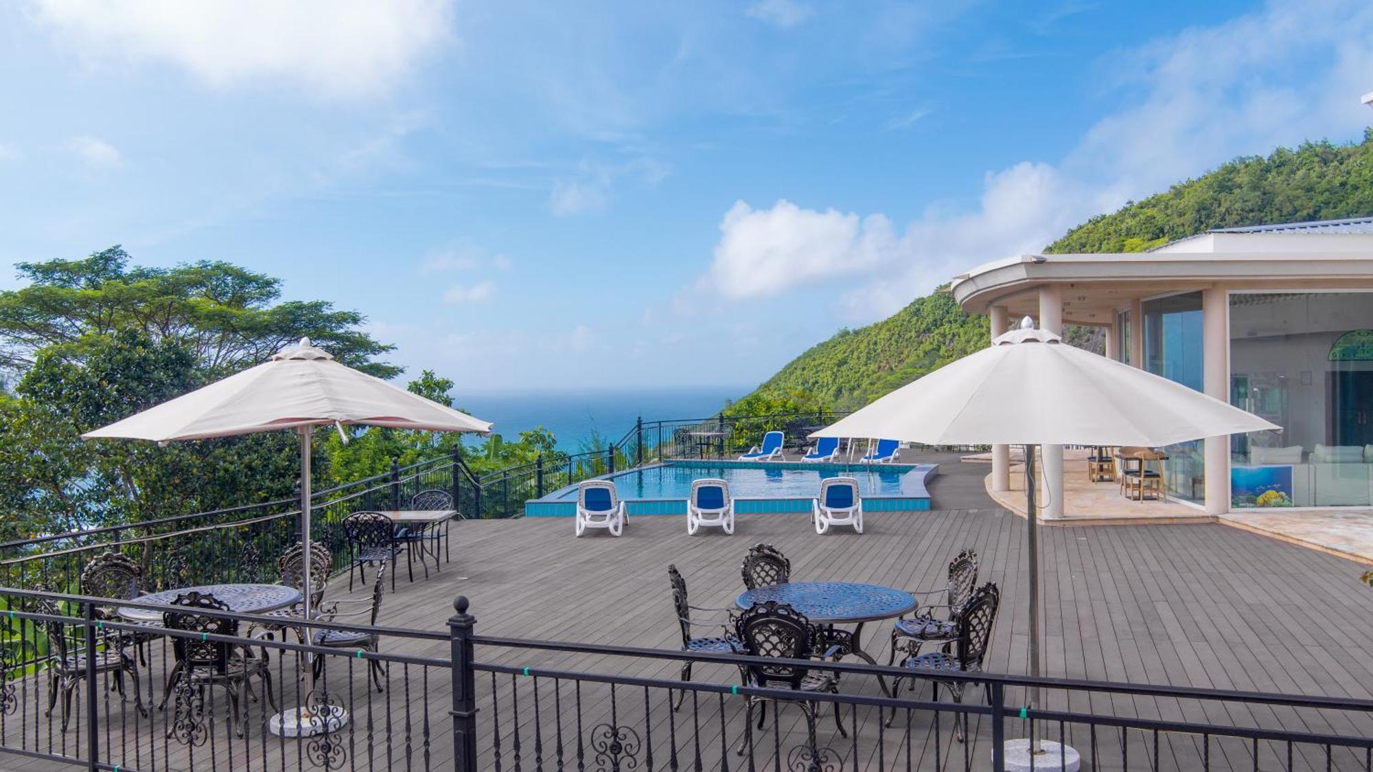 Amanda Villa - Best Value Mountain Top Inn Au Cap Buitenkant foto