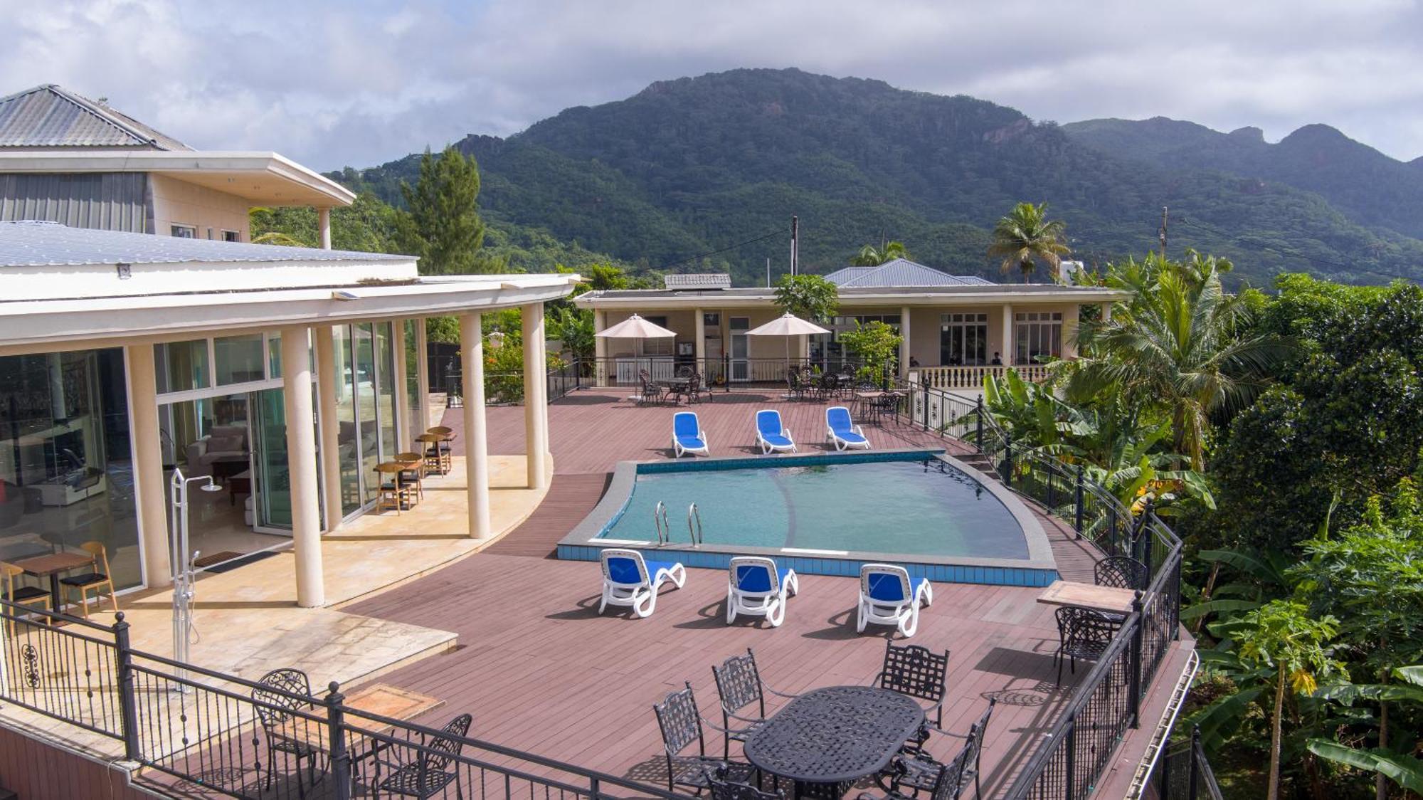 Amanda Villa - Best Value Mountain Top Inn Au Cap Buitenkant foto
