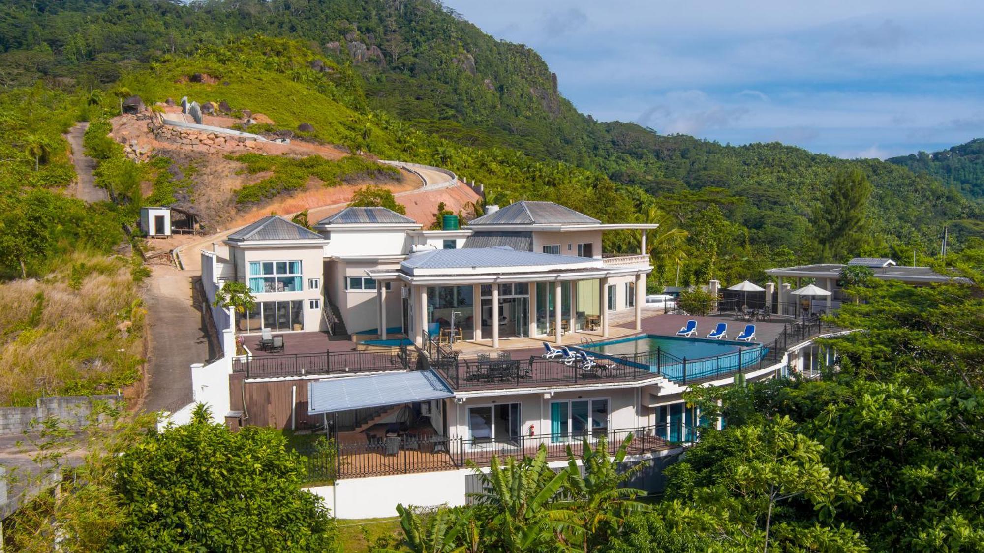 Amanda Villa - Best Value Mountain Top Inn Au Cap Buitenkant foto