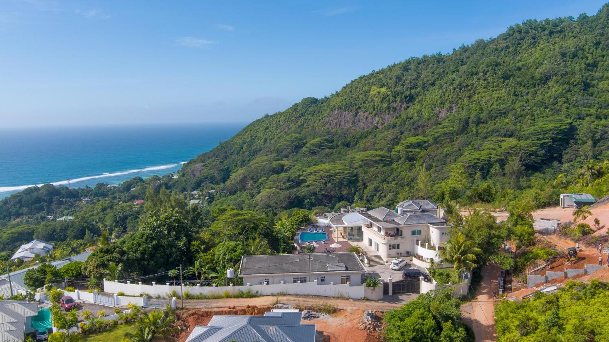 Amanda Villa - Best Value Mountain Top Inn Au Cap Buitenkant foto