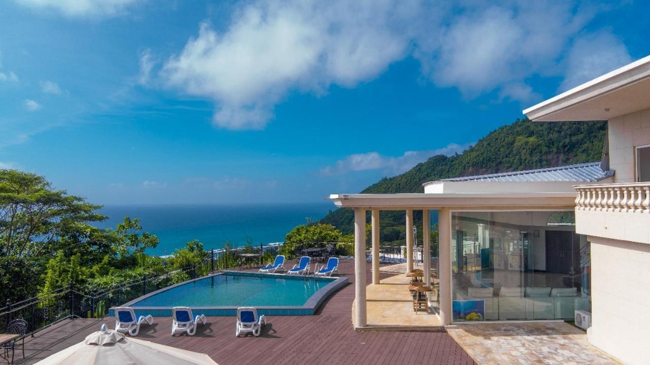 Amanda Villa - Best Value Mountain Top Inn Au Cap Buitenkant foto