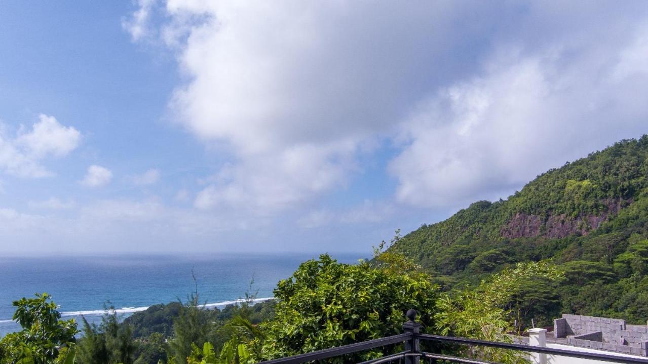 Amanda Villa - Best Value Mountain Top Inn Au Cap Buitenkant foto